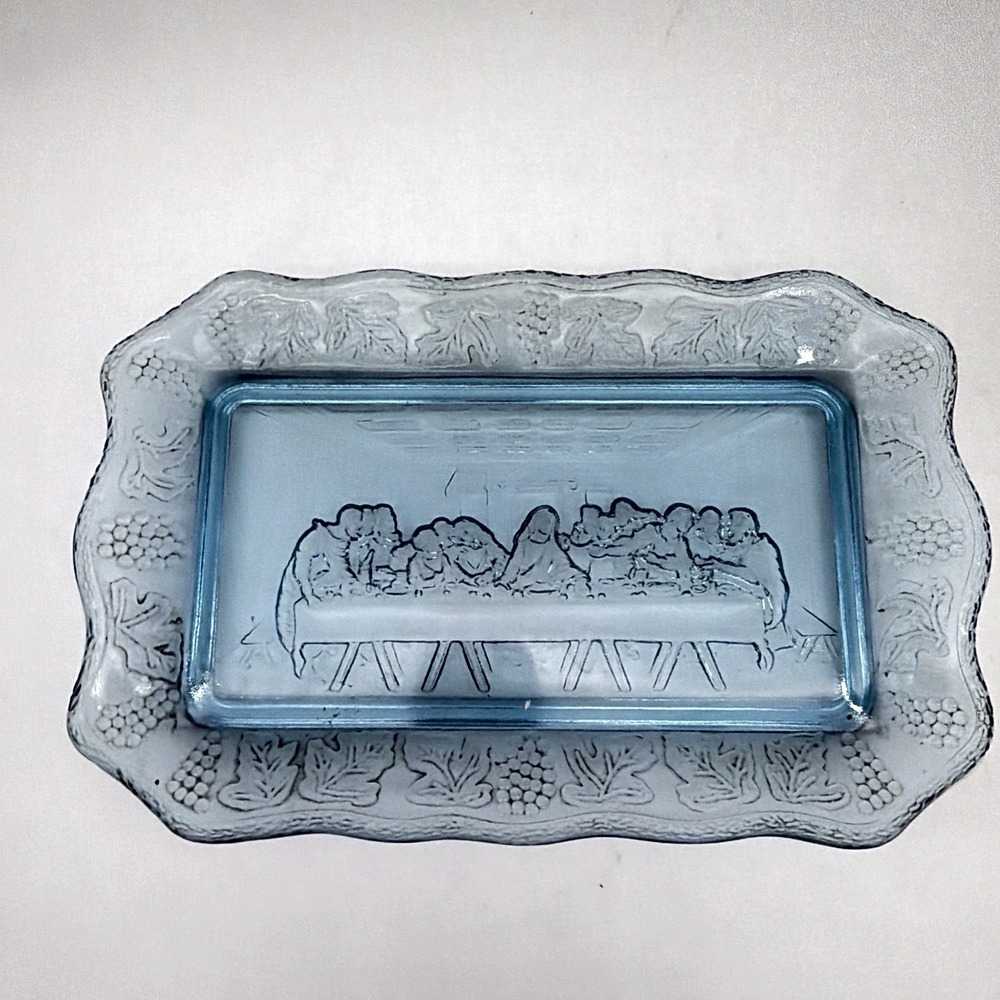 VTG Tiara Indiana Glass Light Blue Serving Tray Last Supper Relief Scalloped